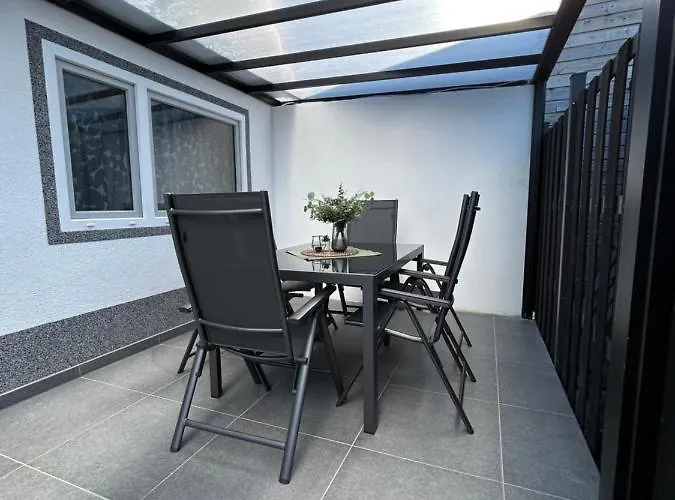 Semesterbostad Ferienvilla 10 Minuten Vom *